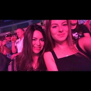 Meet your Posher, Bella